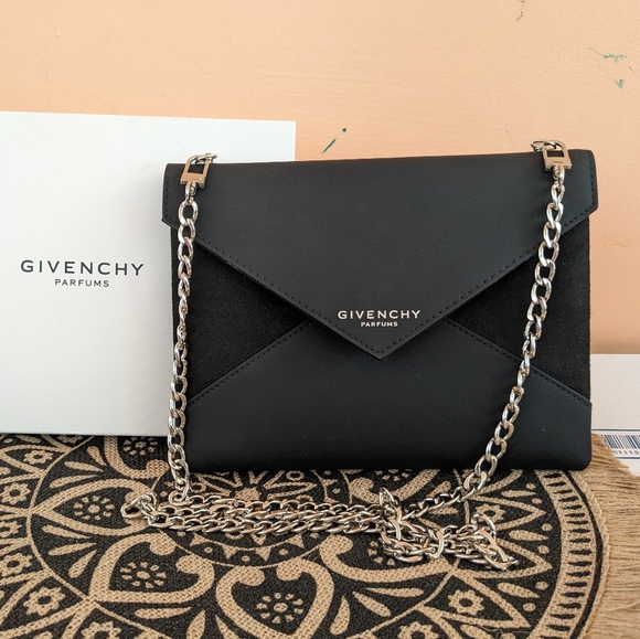 Givinchy pouch - Picture 2 of 13